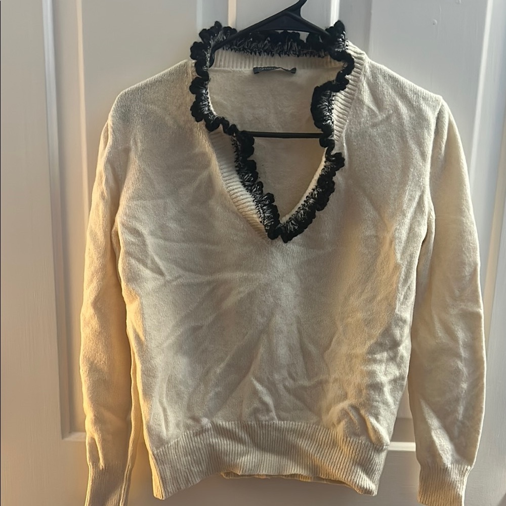 Alexander McQueen Amazing Cream and Black Ruffled V-Neck Sweater